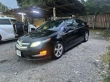 электромоил: Chevrolet Volt: 2012 г., Гибрид, Хэтчбэк — 4