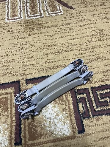 подлокотник на степ: Набор внутренних ручек потолка для автомобиля (3шт.) Состояние — 2