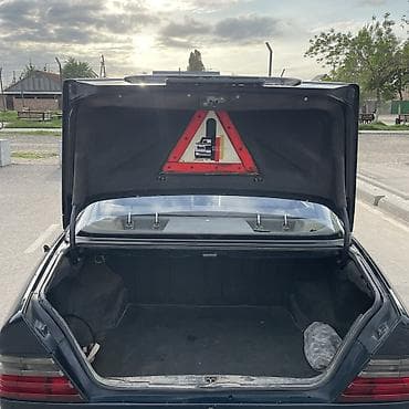 Mercedes-Benz E-Class: 1993 г., 2.8 л, Автомат, Бензин, Седан — 5