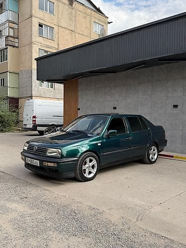 витц капот: Volkswagen Vento: 1995 г., 1.8 л, Механика, Бензин, Седан — 3