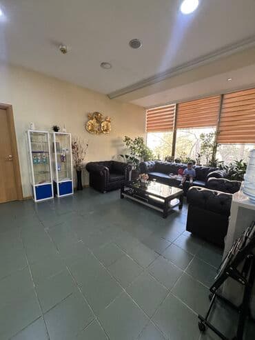 аренда помещения под офис бишкек: Сдаю Офис, 160 м², В административном здании, С видом на горы, С отдельной кухней, С отдельным входом — 1