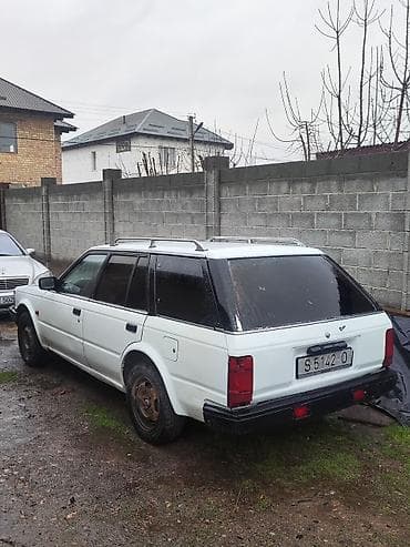 Nissan Bluebird: 1988 г., 2 л, Кол менен иштөөчү, Универсал