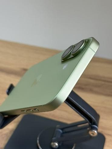 IPhone 17, Б/у, 256 ГБ, Зеленый, Защитное стекло, Чехол, 99 % — 4