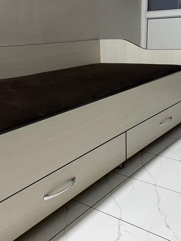 двухъярусный кровать для взрослых: Кровать односпальная Размер: 1,90 на 0,80 Доставка по городу 500 — 3