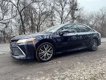 crown 2018: Toyota Camry: 2021 г., 2.5 л, Автомат, Гибрид, Седан — 2