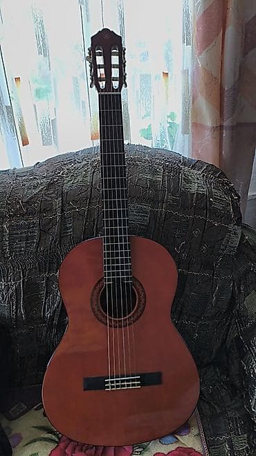 струны: Продается гитара модель YAMAHA C40 состояние отличное почти не — 2