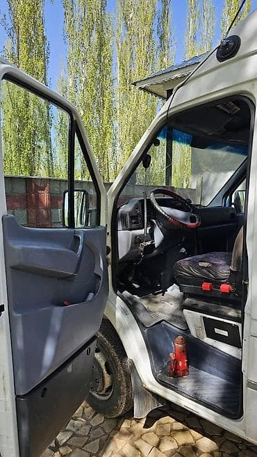 мерседес спринтер бартобой: Легкий грузовик, Mercedes-Benz — 6