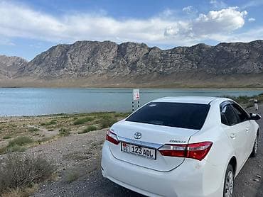 Продажа авто: Toyota Corolla: 2013 г., Бензин, Седан — 2