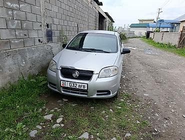 Chevrolet Aveo: 2011 г., 1.4 л, Ручные, Бензин, Седан