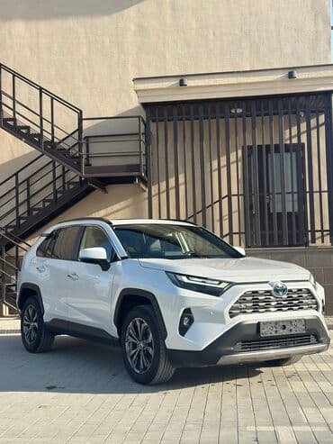 Toyota RAV4: 2023 г., 2.5 л, Автомат, Гибрид, Внедорожник