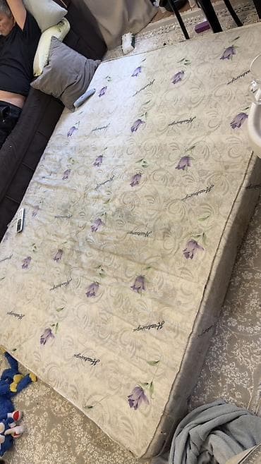 sofa bed: Двуспальный матрас с цветочным принтом - Тип: пружинный (визуально — — 1