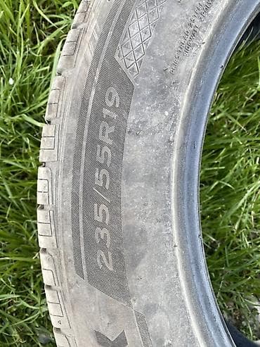 r19: Комплект шин 235/55 R19
Подойдет для Санта фе 
Корейская — 1