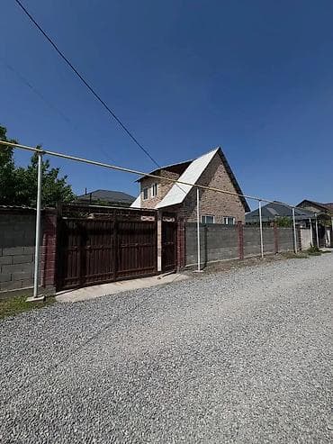 Үйлөр: Продаётся дом в районе Алтын Ордо. - Кирпичный двухэтажный дом с — 1