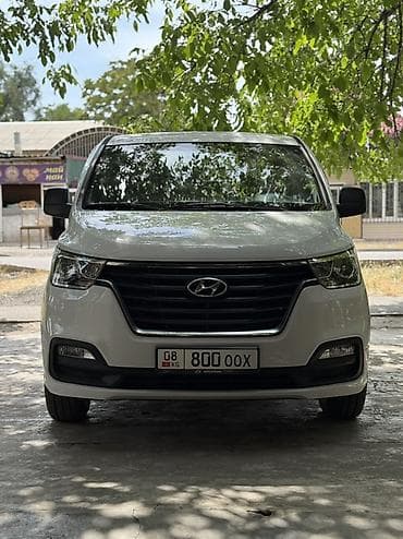 Hyundai Starex: 2019 г., 2.5 л, Автомат, Дизель, Минивэн — 1
