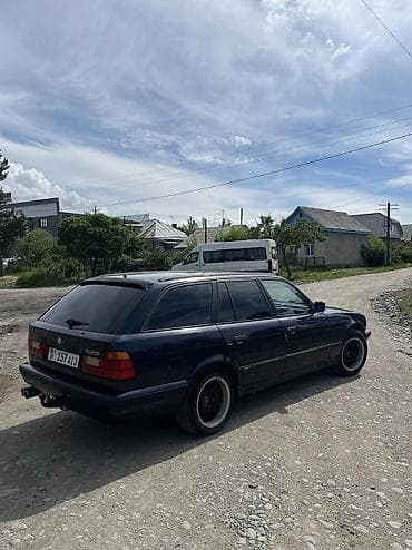 crown 200: BMW 525: 1993 г., 2.5 л, Механика, Бензин, Универсал — 1