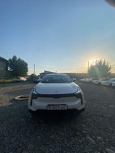 byd e2 2021: NETA U PRO (электромобиль, кроссовер), белый цвет. Кузов и дизайн: - — 1