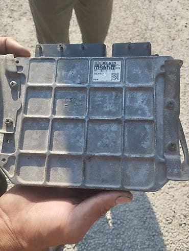 Блок управления двигателем (ECU) Toyota/Denso - Производитель: Denso