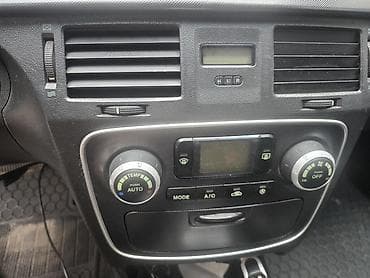 byd e7: Hyundai Sonata: 2008 г., 2 л, Автомат, Дизель, Седан — 7