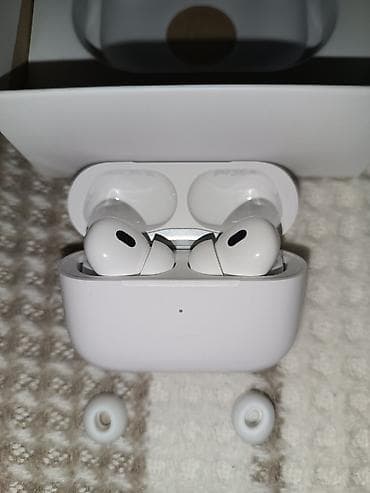 freebuds 4i: Беспроводные наушники-вкладыши с кейсом для зарядки (белые). Основные — 4