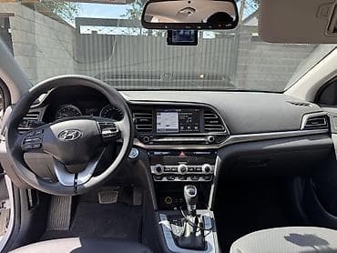 howo машина: Hyundai Avante: 2019 г., 1.6 л, Бензин — 8