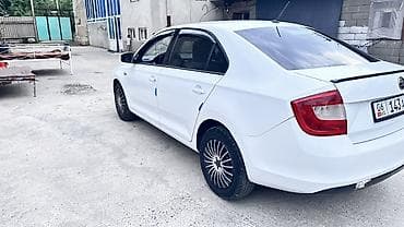 Skoda Rapid: 2016 г., 1.6 л, Автомат, Бензин, Седан — 4