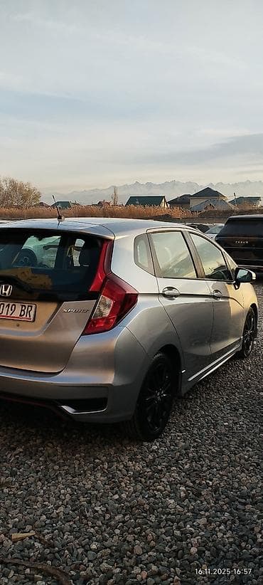 kia sport: Honda Fit: 2019 г., 1.5 л, Вариатор, Бензин, Хэтчбэк — 4