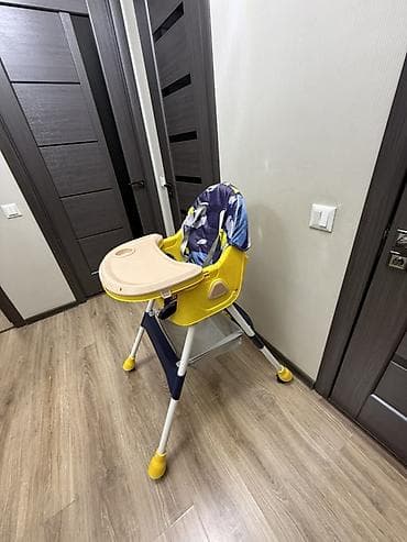 small table: ПРОДАЮ. Детский стульчик для кормления Skillmax. Б/у Хорошем — 2