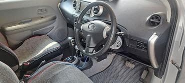 атбашы авто: Toyota Ist: 2002 г., 1.3 л, Автомат, Бензин, Хетчбек — 4