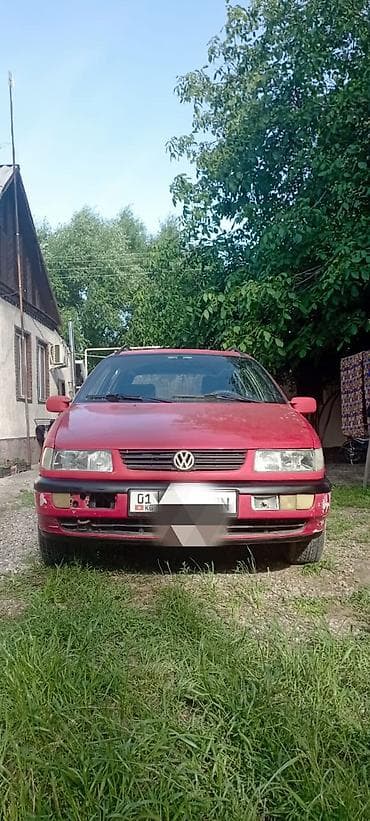 Volkswagen Passat Variant: 1994 г., 2 л, Механика, Бензин, Универсал at lalafo.kg Volkswagen Passat Variant: 1994 г., 2 л, Механика, Бензин, Универсал