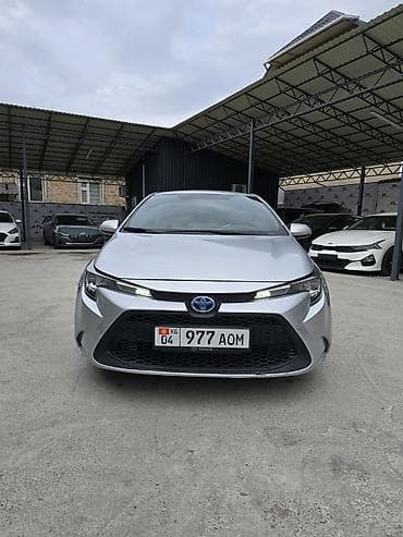 corolla s: Toyota Corolla: 2020 г., 1.8 л, Гибрид, Седан — 1