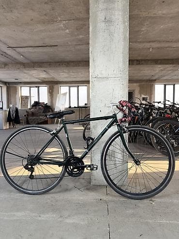 велосипед шоссейный: Городской/шоссейный велосипед с классической стальной рамой - Рама — 1