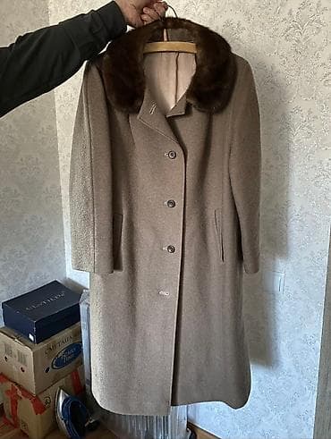 m s: Пальто шерстяное размер 46, воротник натуральный мех, мало б/у — 1