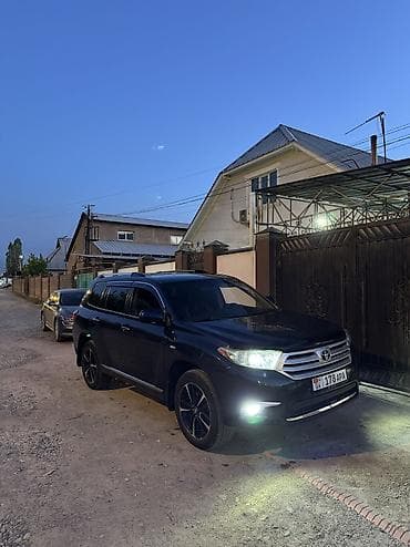 подключаемый гибрид: Toyota Highlander: 2012 г., 3.5 л, Автомат, Газ, Кроссовер — 1