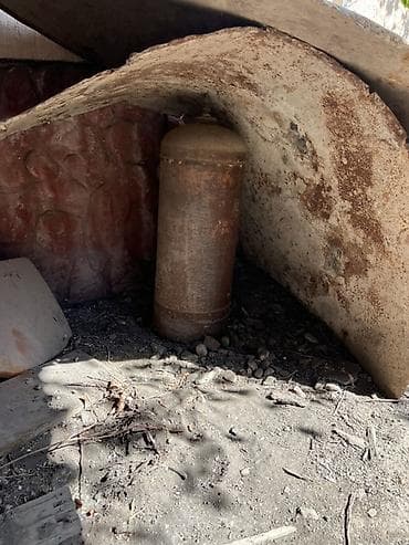 Металлический газовый баллон старого образца. Срочно продаю цена