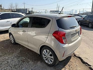 шевралета: Chevrolet Spark: 2017 г., 1 л, Автомат, Бензин, Хэтчбэк — 7