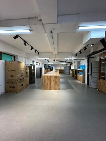 Продаю Офис 384 м², С ремонтом, Без мебели, Многоэтажное здание, Цокольный этаж этаж