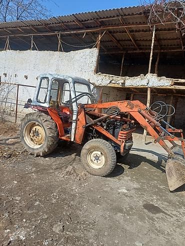экскаватор jsb: Фронтальный погрузчик на базе компактного трактора - Тип техники — 1