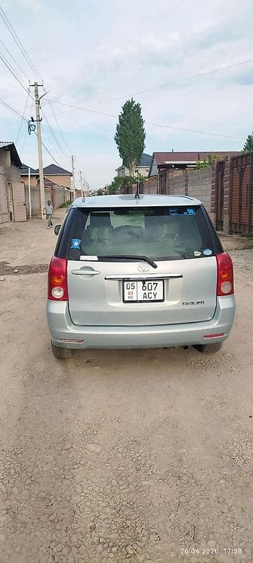 mini jack: Toyota Raum: 2003 г., Минивэн — 6