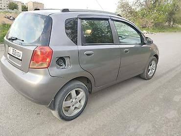 Chevrolet Kalos: 2003 г., 1.4 л, Механика, Бензин, Хэтчбэк — 3
