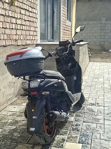 скуттер: Скутеретта Yamaha, 150 куб. см, Бензин, Б/у — 3