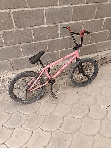 Унаа: BMX велосипед для стрит/парка - Стальная рама компактной геометрии — 1
