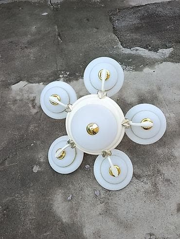 Продаю люстру. 2000 сом