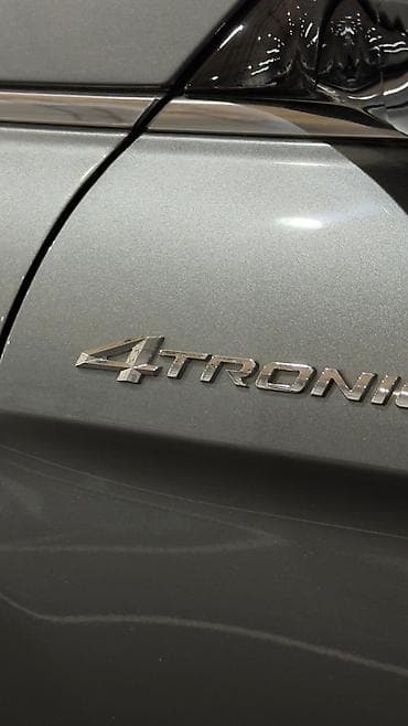 shadow line: Ssangyong Rexton: 2019 г., Внедорожник — 7