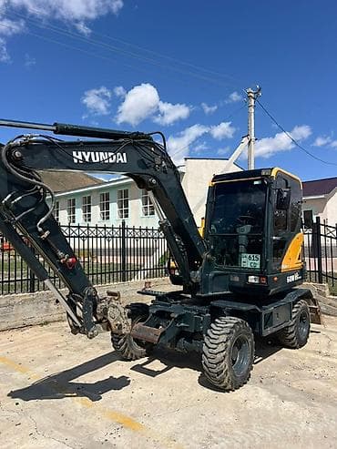 экскаватор 210: Экскаватор, Hyundai, Колесный — 1
