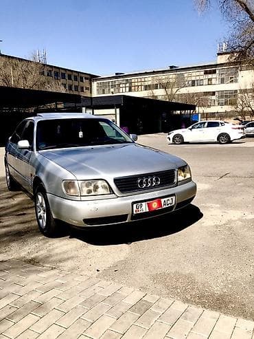 Audi A6: 1996 г., 2.6 л, Механика, Бензин, Седан