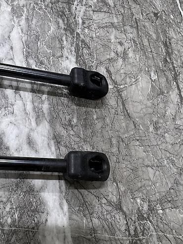 Рулевая часть: Амортизаторы капота Toyota, Б/у, Оригинал — 5