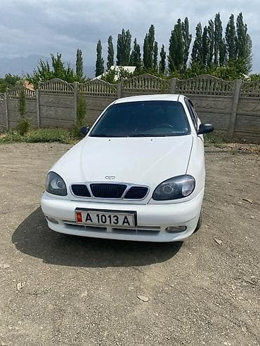 Унаа: Daewoo Lanos: 1998 г., 1.5 л, Кол менен иштөөчү, Бензин — 1