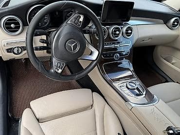 Транспорт: Mercedes-Benz C-Class: 2018 г., 2 л, Автомат, Бензин, Седан — 6