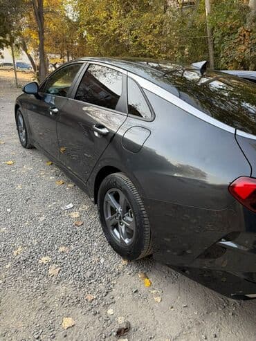 бакту долонотуу: Kia K5: 2023 г., 2 л, Автомат, Газ, Седан — 10