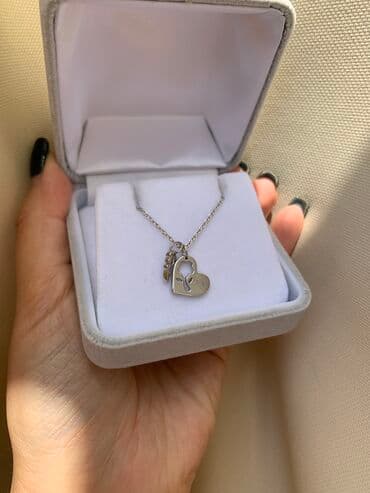 свадебные платья от производителя: Цепочки с кулоном по 1500 сом.
Серебро 925. 
Длина регулируется — 3